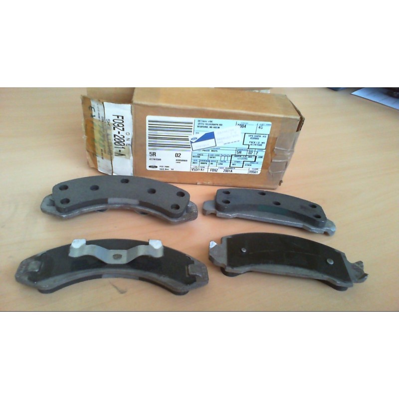 FORD  3943468 PASTIGLIE FRENI FORD EXPLORER , CODICI COMPATIBILI: FEBI 116074, TEXTAR 2183001